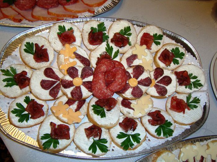 205843_249192251779506_8105462_n - Idei de aranjare a platourilor pentru ocazii speciale