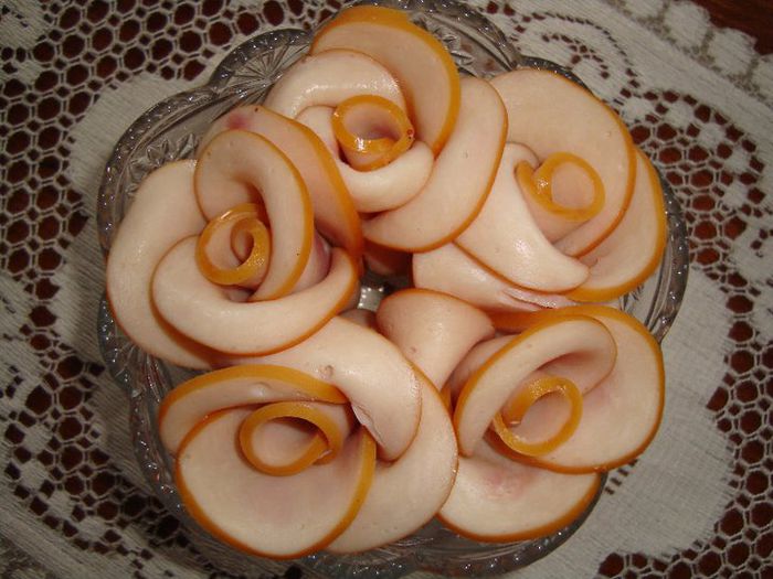 262562_238606592838072_6158442_n - Idei de aranjare a platourilor pentru ocazii speciale