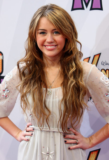 miley Premiere 3_E8ZlmI_GZl - miley cyrus 1