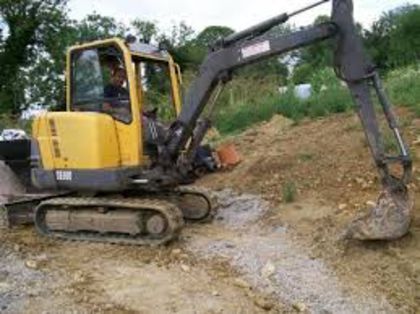 images (6) - MINIEXCAVATOR DE INCHIRIAT 0725102050