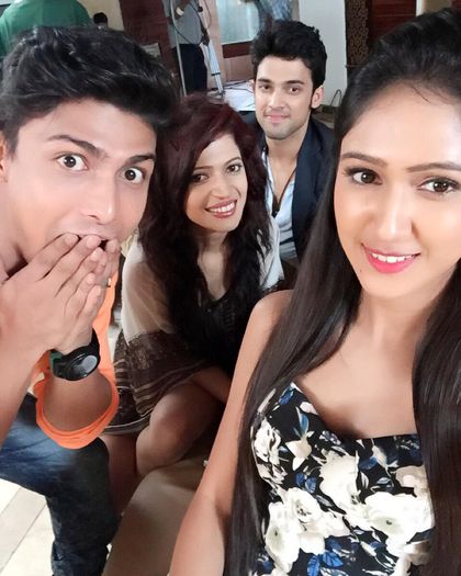 12105120_856700021116199_62193516_n(1) - KY2 Season 2