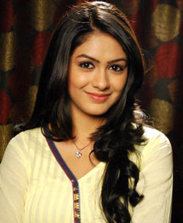 Mrunal Takhur-Bulbul; Mrunal Takhur-Bulbul
