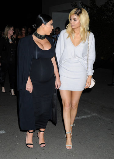 large (3) - kylie jenner