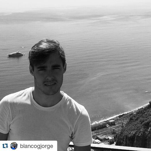 12145480_671368189664653_437359632_n