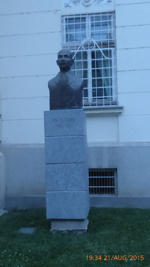 P1010204