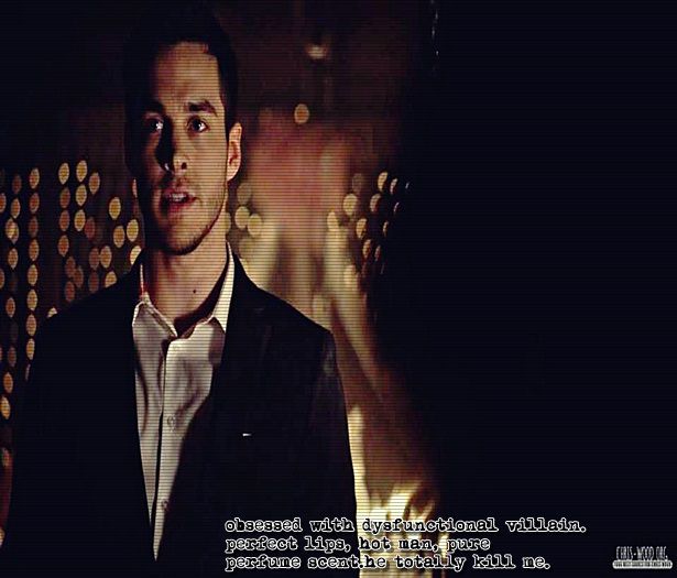 * se uita amuzat la ea * Charles, incantat. =) - Epii 27 _ Earned it