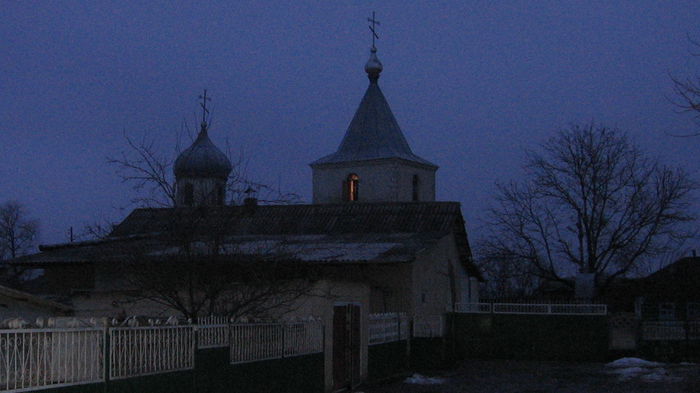 BISERICA DIN SEMENI - 2010 1