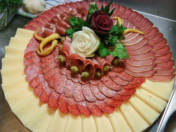 10988441_1559824474283169_6753492933316457395_n - Idei de aranjare a platourilor pentru ocazii speciale