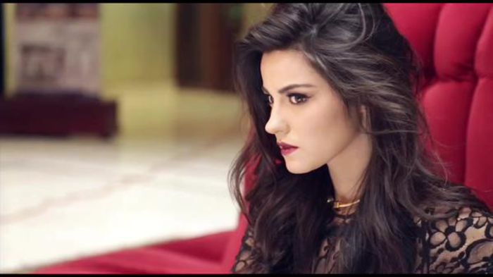 B4H5o62IcAEOCWC - x-La hermosa reina Maite Perroni