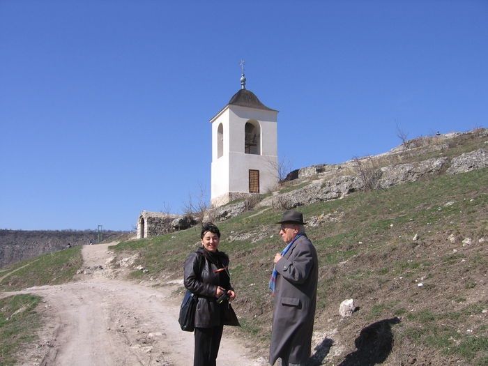 ; Doamna Luminita Balascau si domnul Mihai Pastragus
