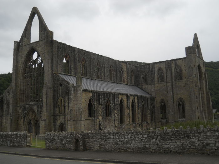 CALIN 014 - Tintern Abbey and Chepstow Castle