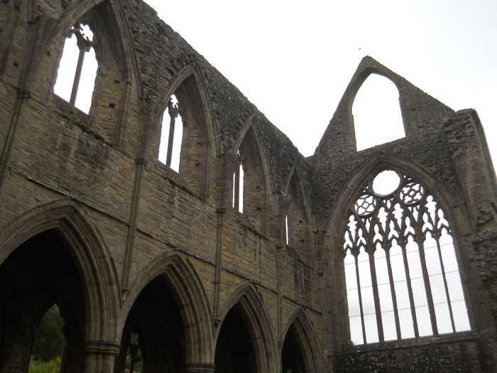 CALIN 080 - Tintern Abbey and Chepstow Castle