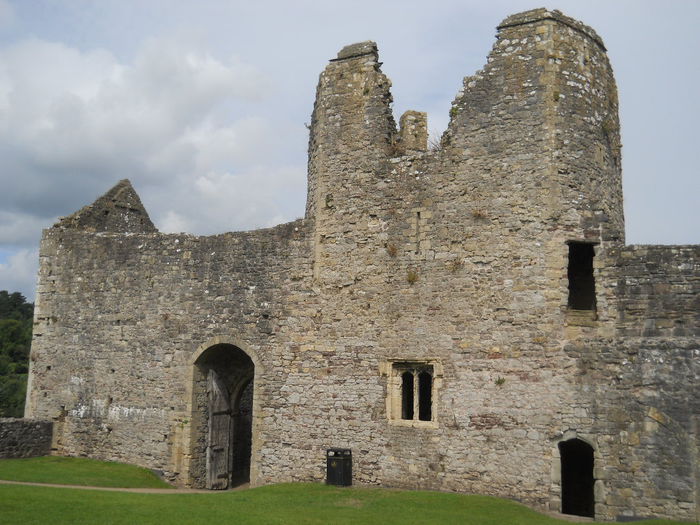 CALIN 128 - Tintern Abbey and Chepstow Castle