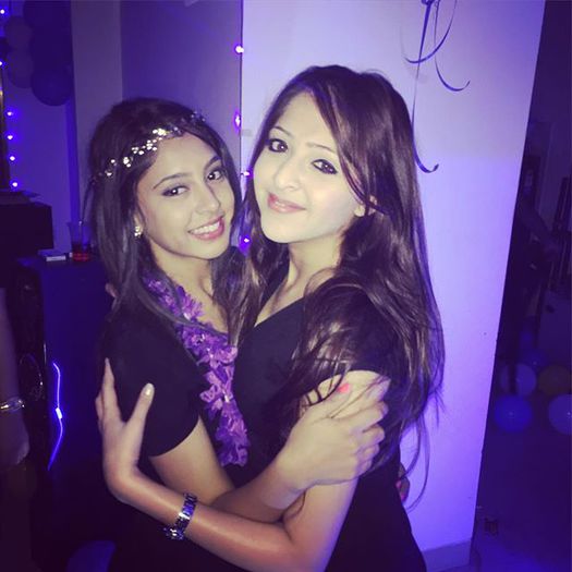 12224585_171200599895045_769783696_n - Niti Taylor