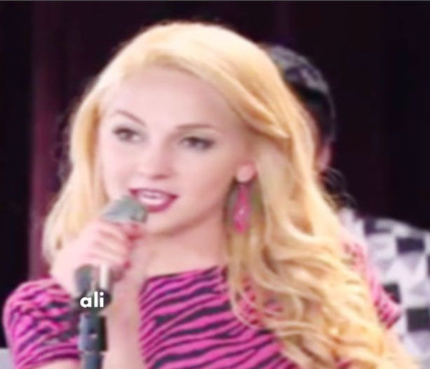 bandicam 2015-11-13 20-27-03-798 - violetta - 3