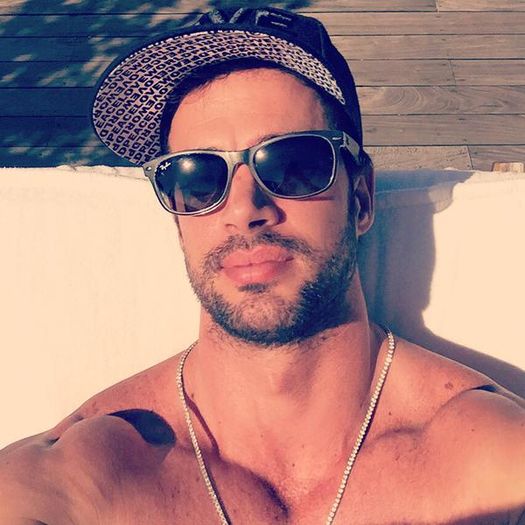  - 01 William Levy