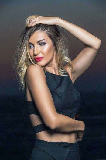 12046714_173832782957939_373462355605344526_n