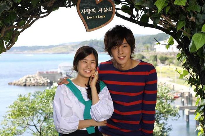 156414_467515619969286_1619608676_n - Playful Kiss