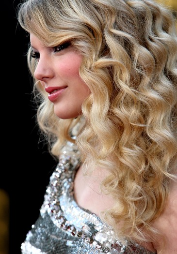 Taylor Swift (8)