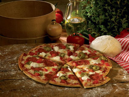 Pizza Diavolo - 7 poze cu fergie si 7 poze cu rihanna - restaurant Aqua - meniu mancaruri