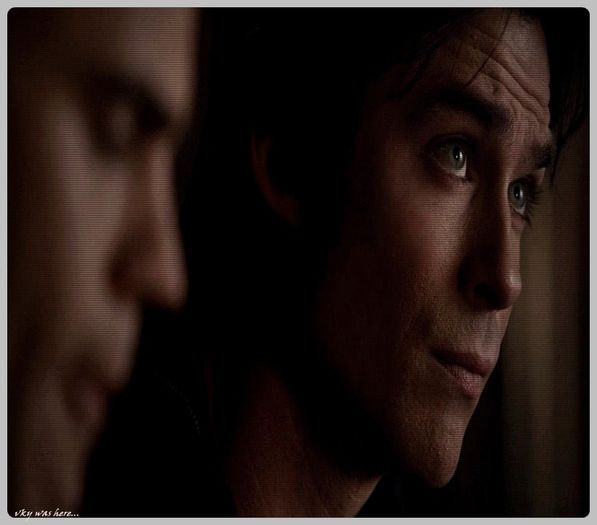 ▬ ❝[fluiera dupa una, dar cand o vede pe #Adda se intoarce si se uita la bauturile de pe raft]=))))