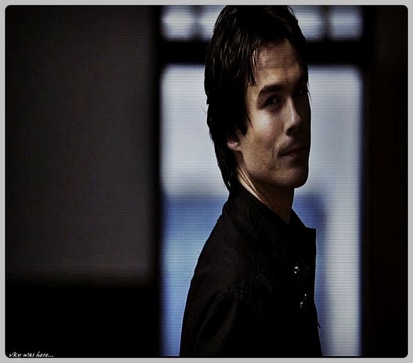 ▬ ❝Ohh haide... A trecut mult timp...(cl); Am crezut ca esti maritata si cu puradei dupa tine...=))))[o trage la el in brate]
