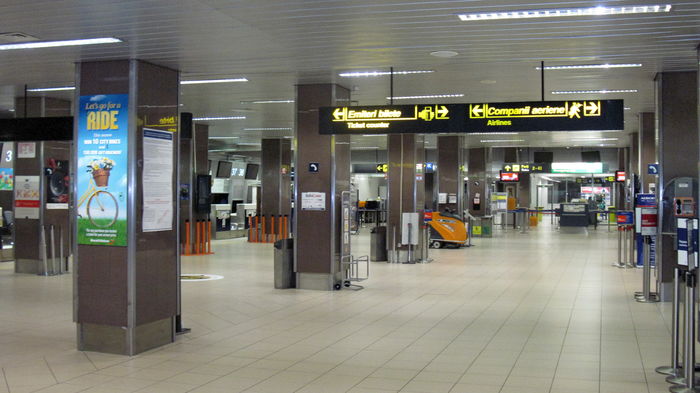 Imagini din aeroport