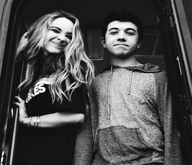 002sabrina-carpenter-and-bradley-steven-perry-breakup - maybe I just wanna BE yours _ OTP