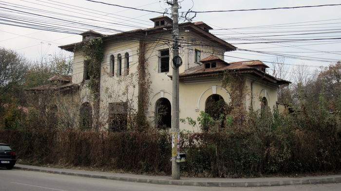 CASA IN PARAGINA