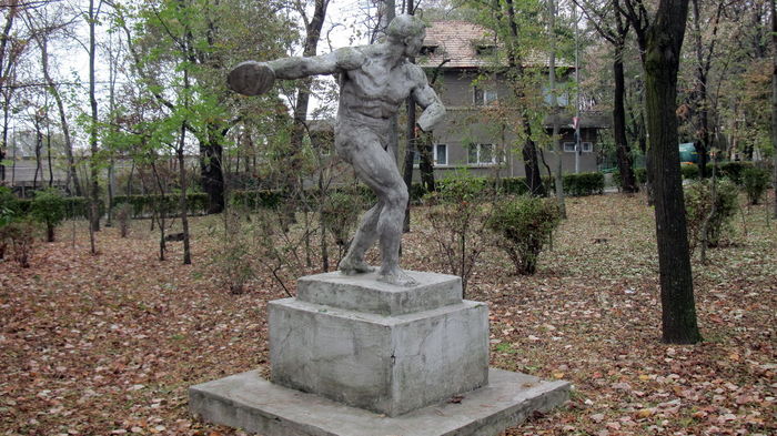 DISCOBOLUL
