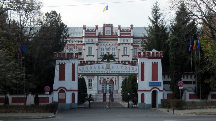 REGIMENTUL