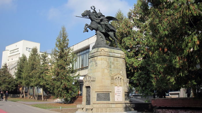MONUMENTUL CAVALERIEI