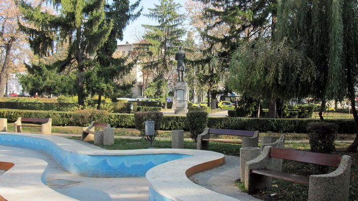 PARCUL INTRE CAMINE - 2014 A