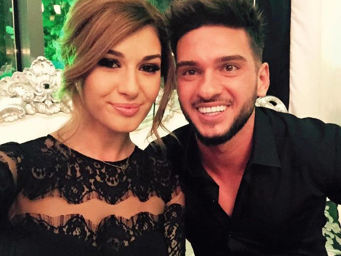 12037941_427938000747138_6998224879605988858_n