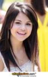2NAJD9CAHL5OPWCA9035V2CAZD3C3DCA6JZZC3CAPMGR5XCAO0RK3QCA7IKAY8CAG9D2T1CA64QEJTCA5GYFX2CAPO5341CACC6V - SELENA GOMEZ