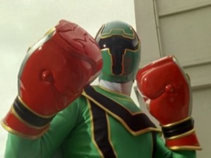 C__Data_Users_DefApps_AppData_INTERNETEXPLORER_Temp_Saved Images_Mystic-Force-Fighters-300x225