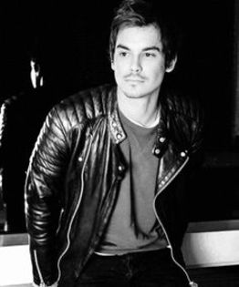 Tyler Blackburn - Actori