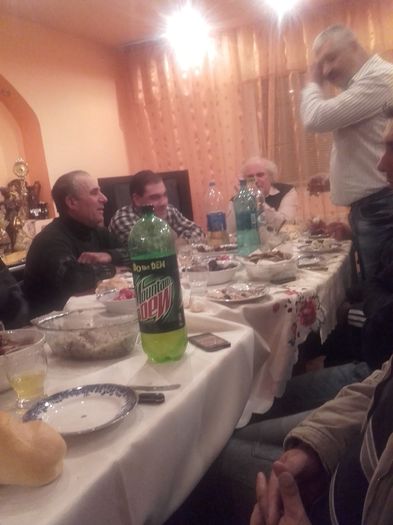 respectand; traditia...ajun, Mos Nicolae !
