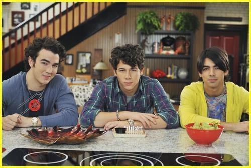 ORPEZSWZRDSBPOXNOZE - Jonas Brothers