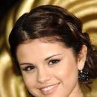 imagesCABA7O1C - Selena Gomez-club