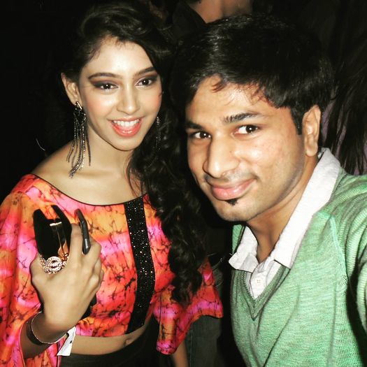 16 - Niti Taylor