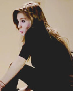 bandicam 2015-12-13 13-39-02-226 - 01 anca - noi puse trecut - npt