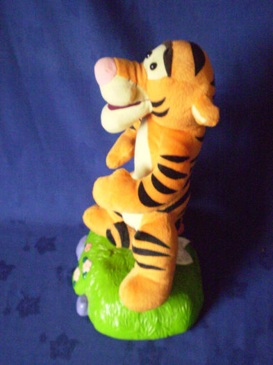 s-l1600TIGGER BOUNCING TALKING MOTION ACTIVATED ROOM GUARD TESTED AND WORKING