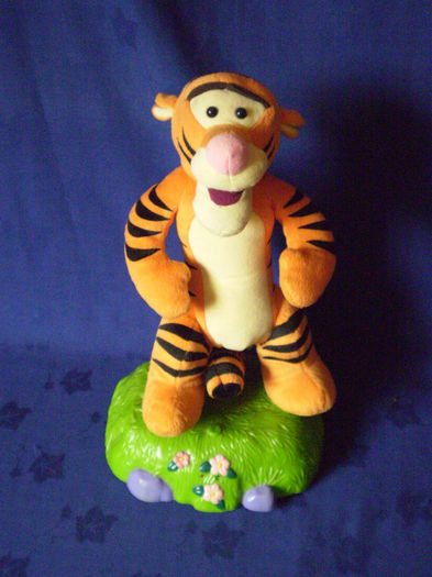 s-l1600.TIGGER BOUNCING TALKING MOTION ACTIVATED ROOM GUARD TESTED AND WORKING