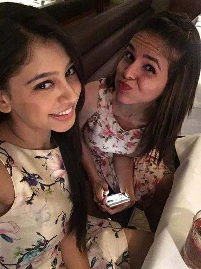 CWavqZnUwAA9k79 - Niti Taylor