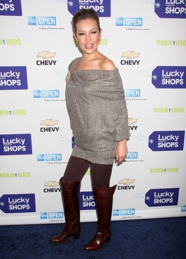 Lucky+Magazine+Hosts+5th+Annual+Lucky+Shops+urWE18o4B1Al - Thalia