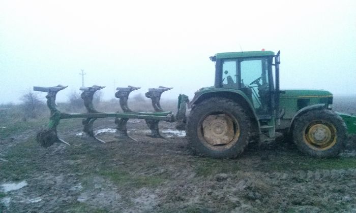 20141123_163634 - JOHN DEERE 6400