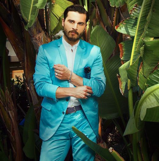 Asta cine mai e mamica ?