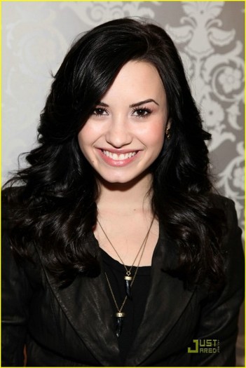 Demi Lovato 10. - Fan Club Demi Lovato