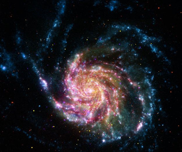 M101_nasaMultiW960c - Colindand prin univers IV